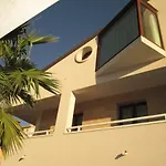 Elisir Frühstückspension Gela