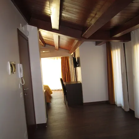 住宿加早餐酒店 Elisir 杰拉